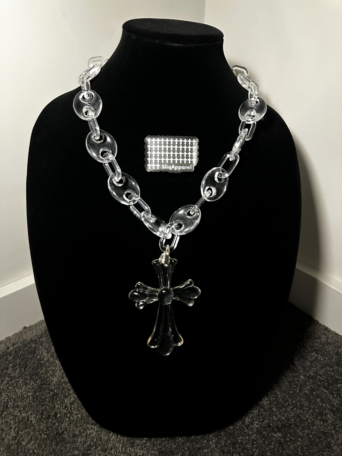 Clear Aura Cröss Linked Chain